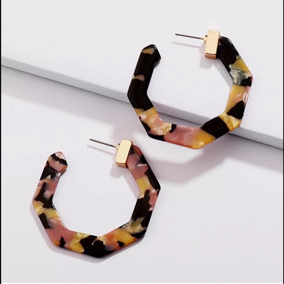 Jewelry - NEW! Beautiful fall hoop earrings!